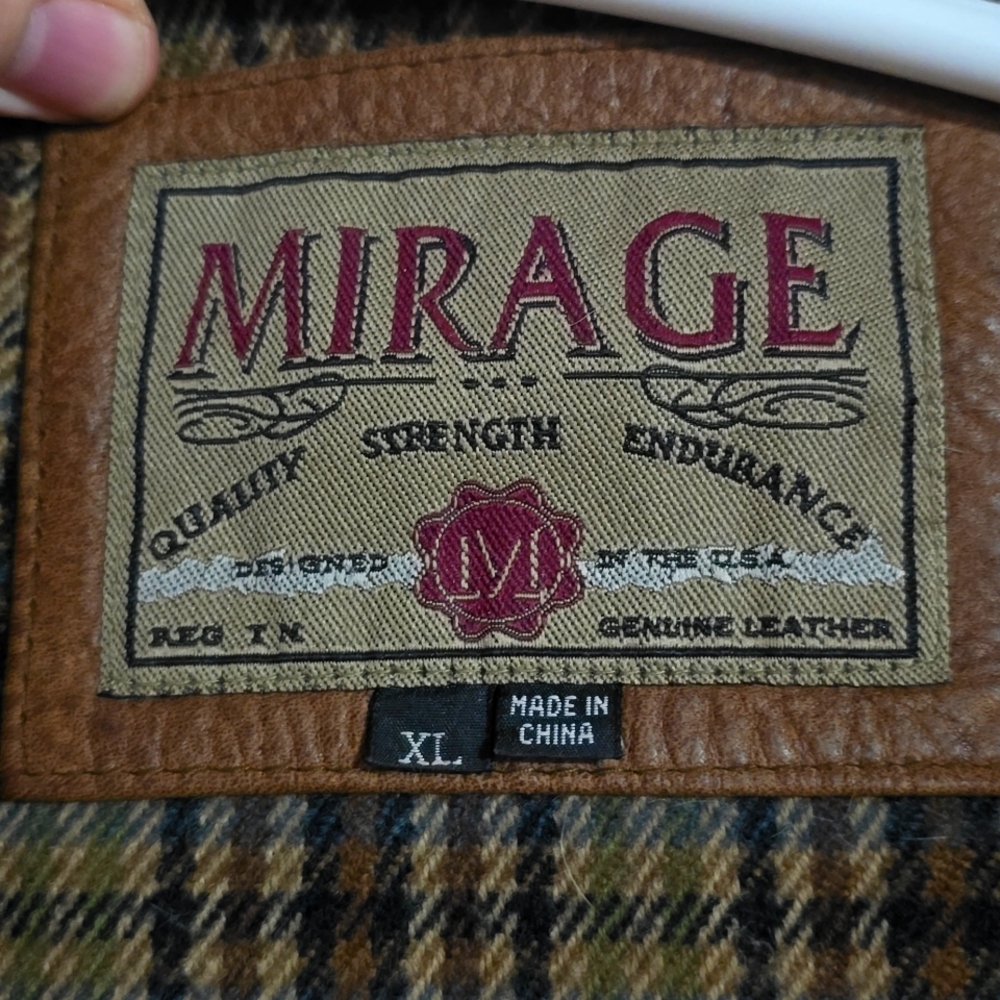 Vintage Mirage extra large mens genuine leather jacket in great condition.